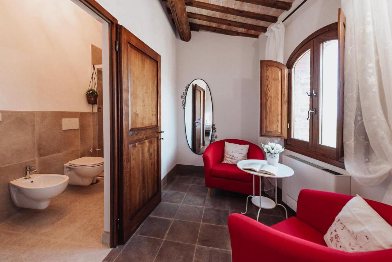 Antica Torre Del Borgo Bed & Breakfast Certaldo Exterior foto
